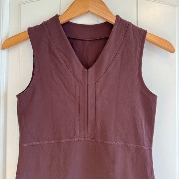 π 6/$60, Lululemon Dark Taupe Tank Top, Small - Picture 3 of 5
